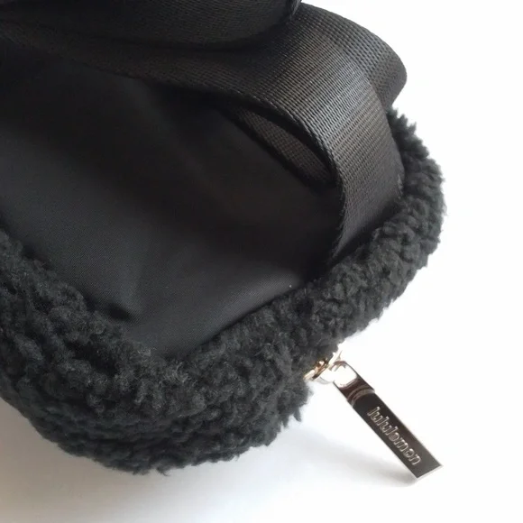 NEW Lululemon Athletica Everywhere Belt Bag Fleece Sherpa Black 1L - Picture 7 of 13